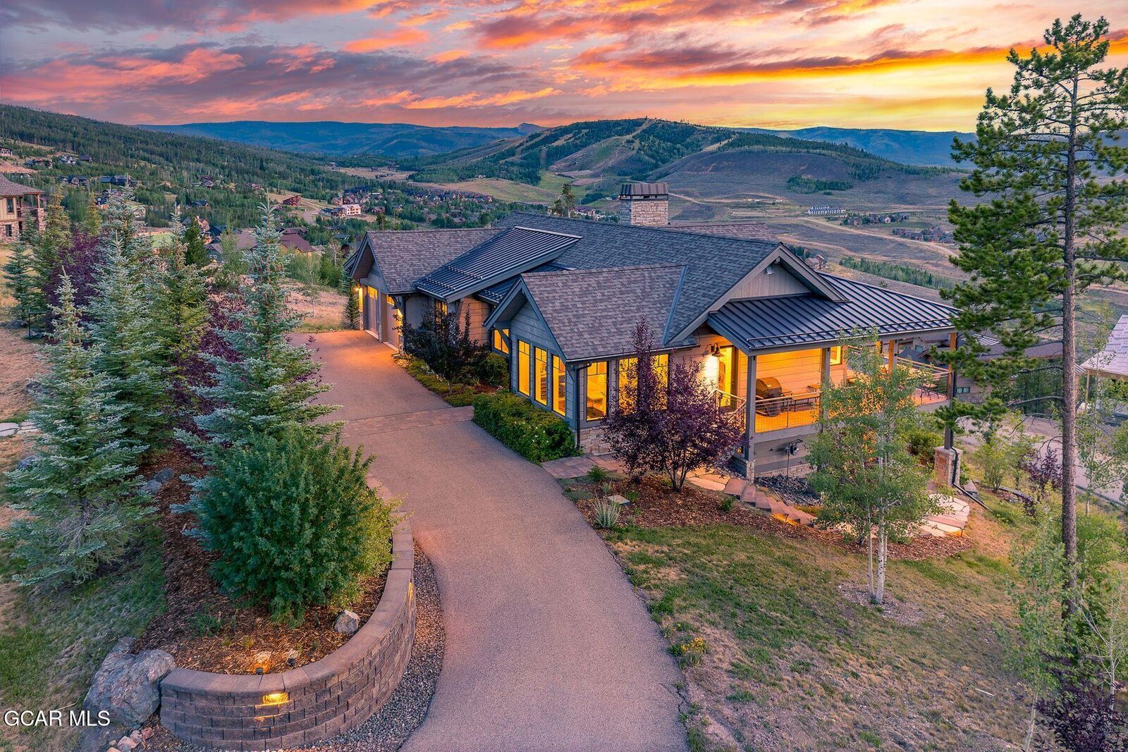 Property Photo: 345 Pawnee Lane CO 80446