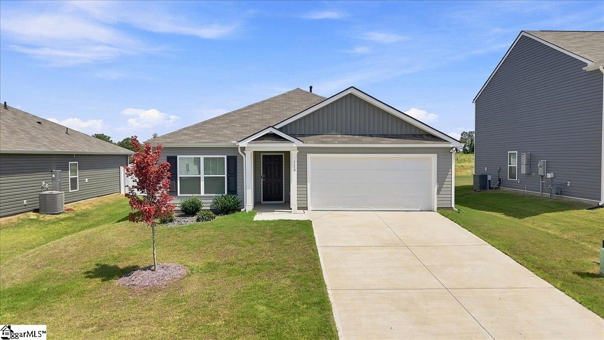 Property Photo: 123 Elgin Drive SC 29360