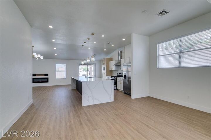 Property Photo: 7824 Villa Finestra Drive NV 89128