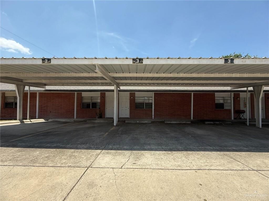 Property Photo: 2508 E Business 83 TX 78572