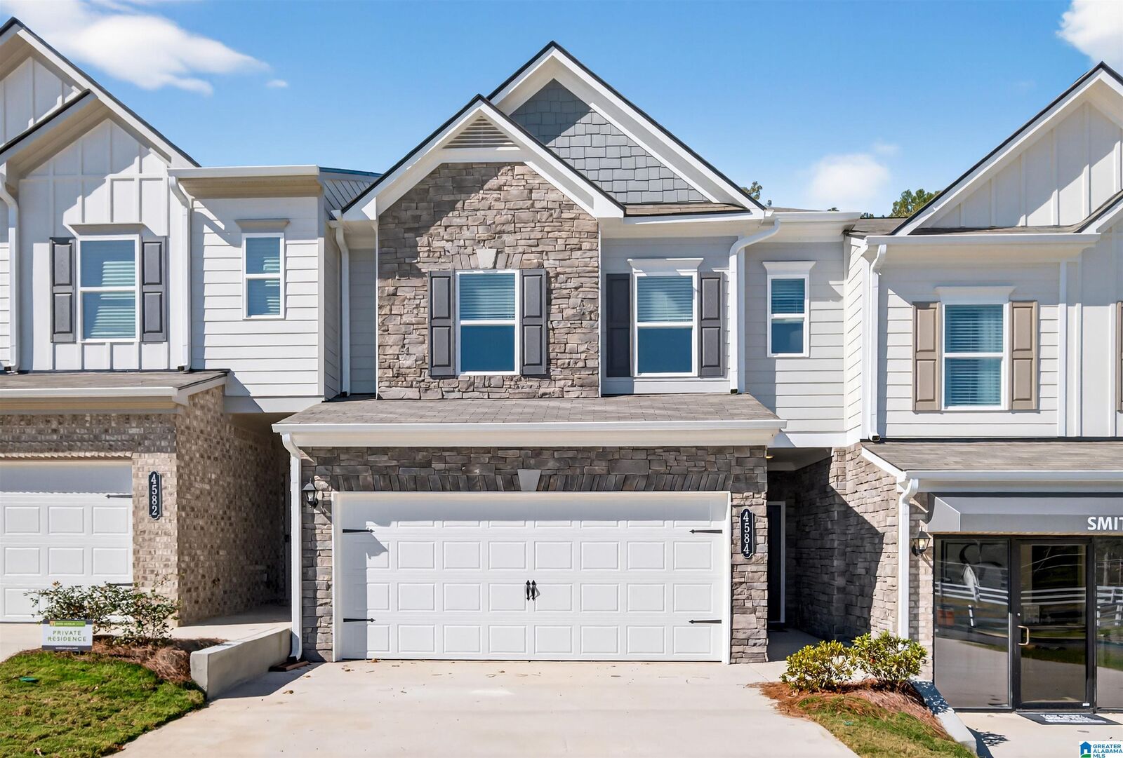 Property Photo: 4506 Village Springs Square 7 AL 35068
