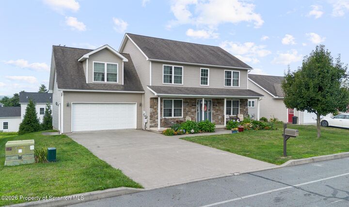 Property Photo:  522 Wisteria Drive  PA 18507 