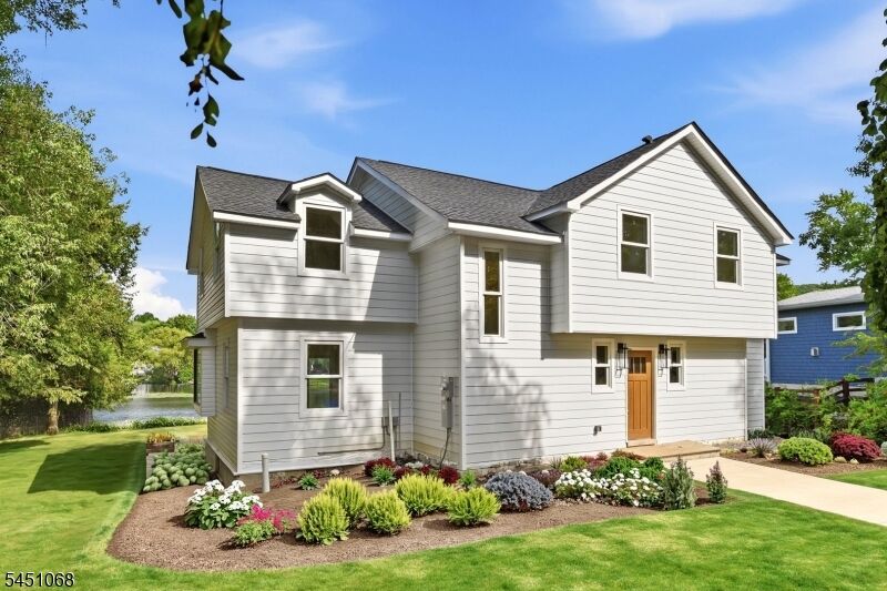 Property Photo:  16 Yearling Trl  NJ 07421 