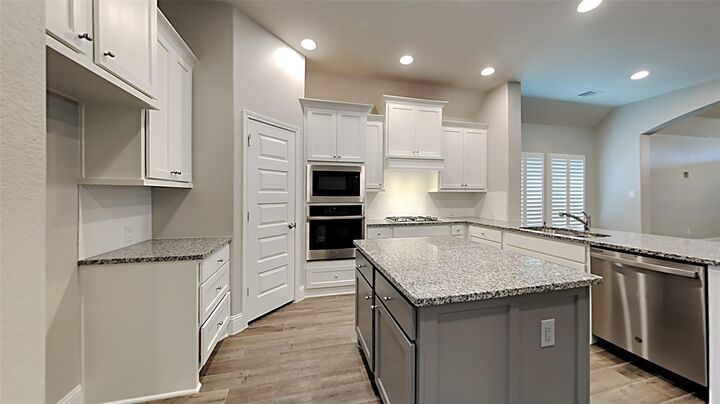 Property Photo: 19422 Tobiano Park Drive TX 77377