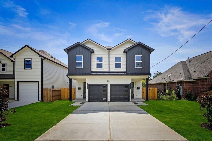 Property Photo: 8209 Carver Road A/B TX 77088