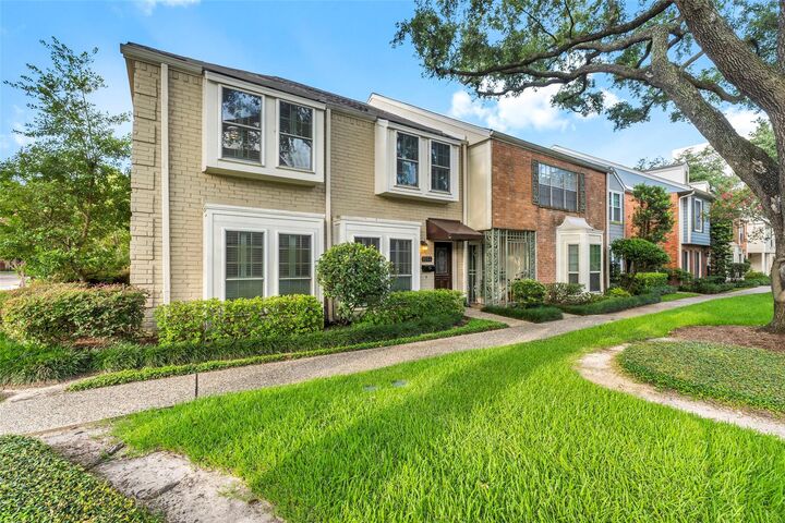 Property Photo: 1553 W Sam Houston Parkway S TX 77042