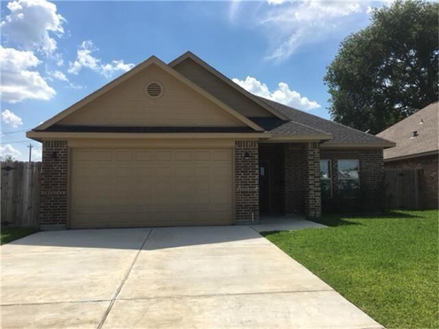 Property Photo: 1242 Elm Street TX 77536