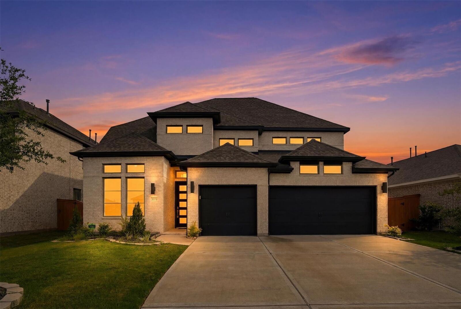 Property Photo: 24719 Hibiscus Garden Way TX 77493