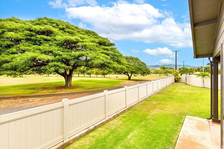 Property Photo:  91-1089 Hokukai Place  HI 96706 