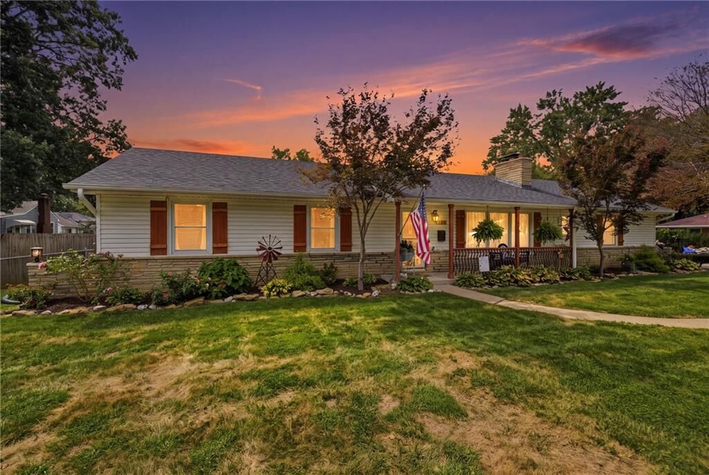 Property Photo:  3914 S River Boulevard  MO 64055 