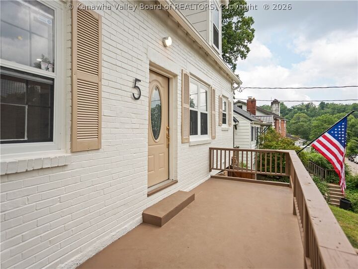 Property Photo:  5 Estill Drive  WV 25314 