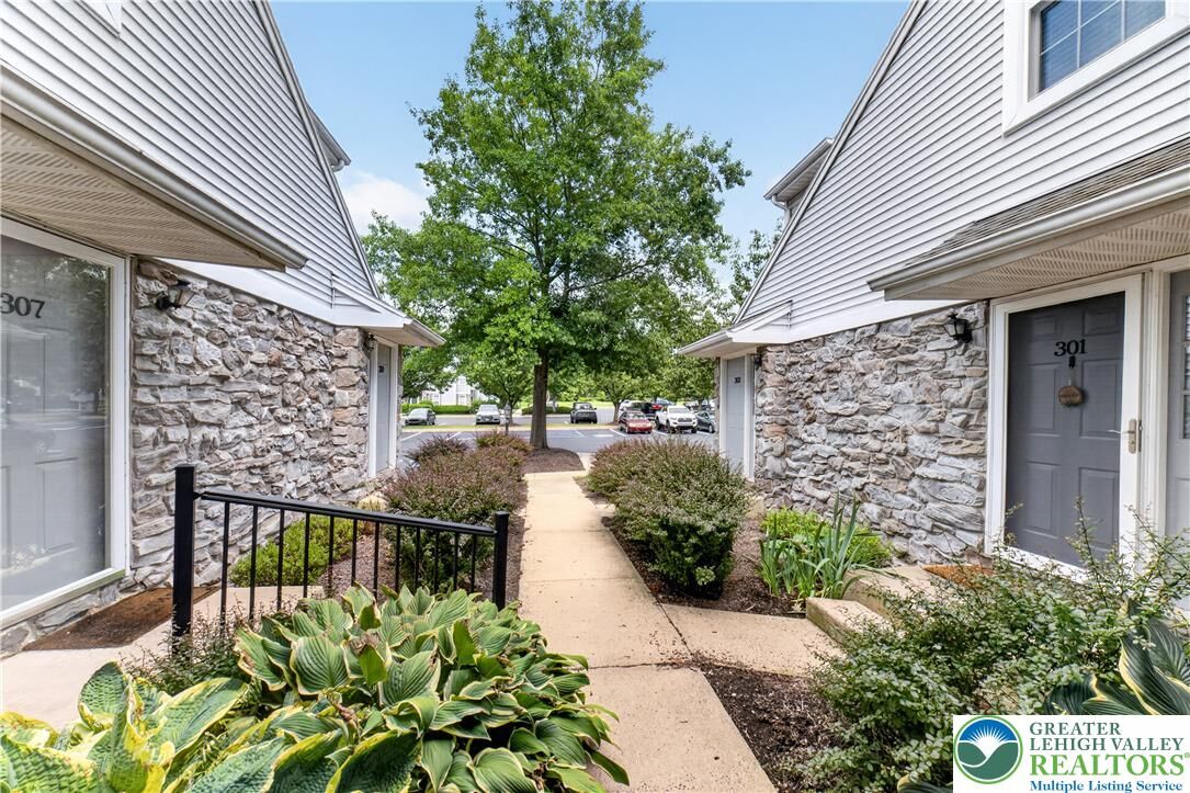 Property Photo:  306 Mews Drive  PA 18960 