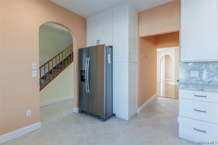 Property Photo:  728 Birchwood Park Drive  NY 11953 