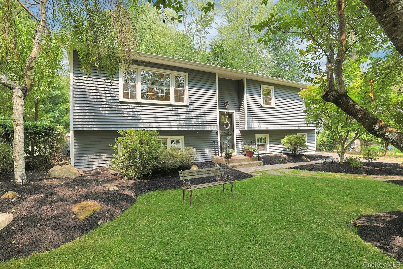 Property Photo:  4 Flower Lane  NY 10989 