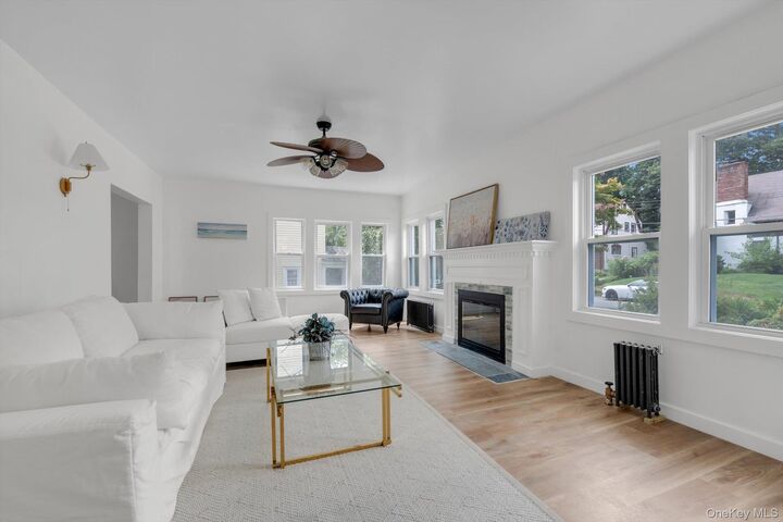 Property Photo:  42 Stratford Road  NY 10583 