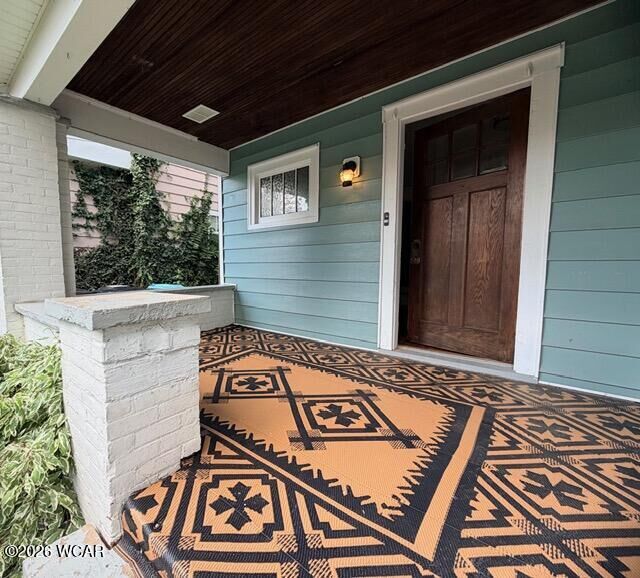 Property Photo:  611 N Wayne Street  OH 43326 