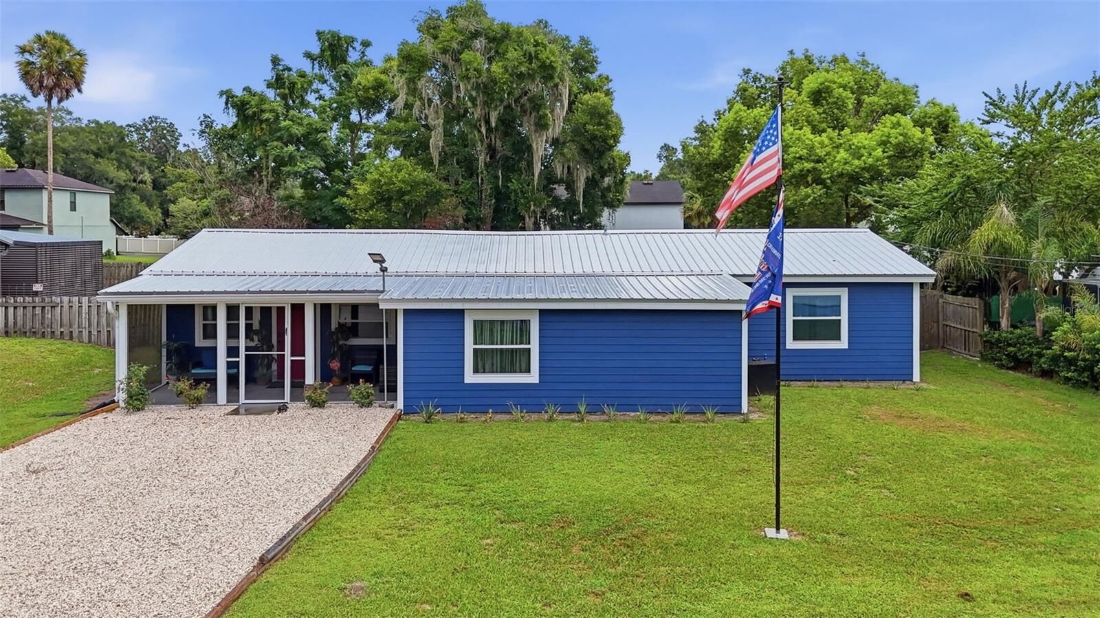 Property Photo:  471 Pinegrove Street  FL 32720 