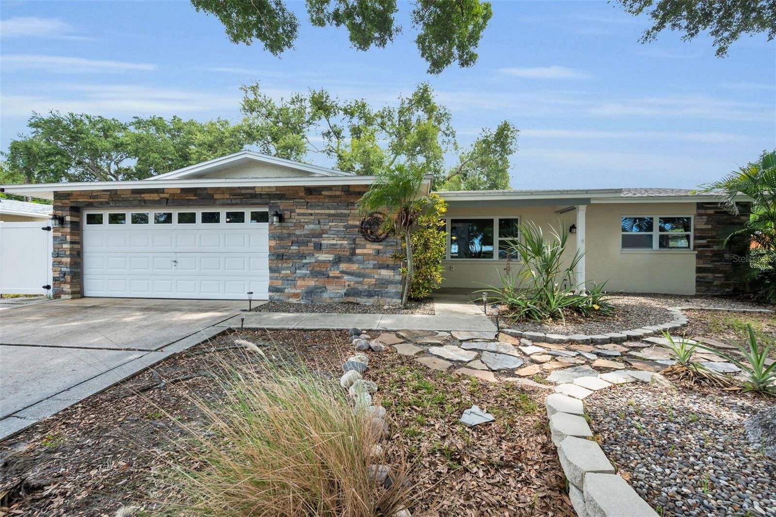 Property Photo:  13760 87th Place  FL 33776 
