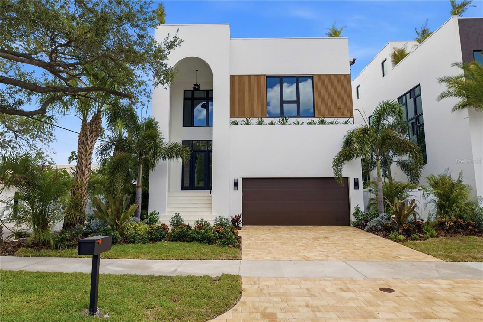 Property Photo: 130 Adriatic Avenue FL 33606