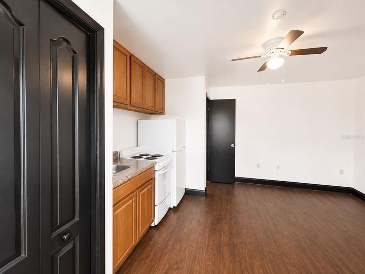 Property Photo: 2795 L B McLeod Road A FL 32805