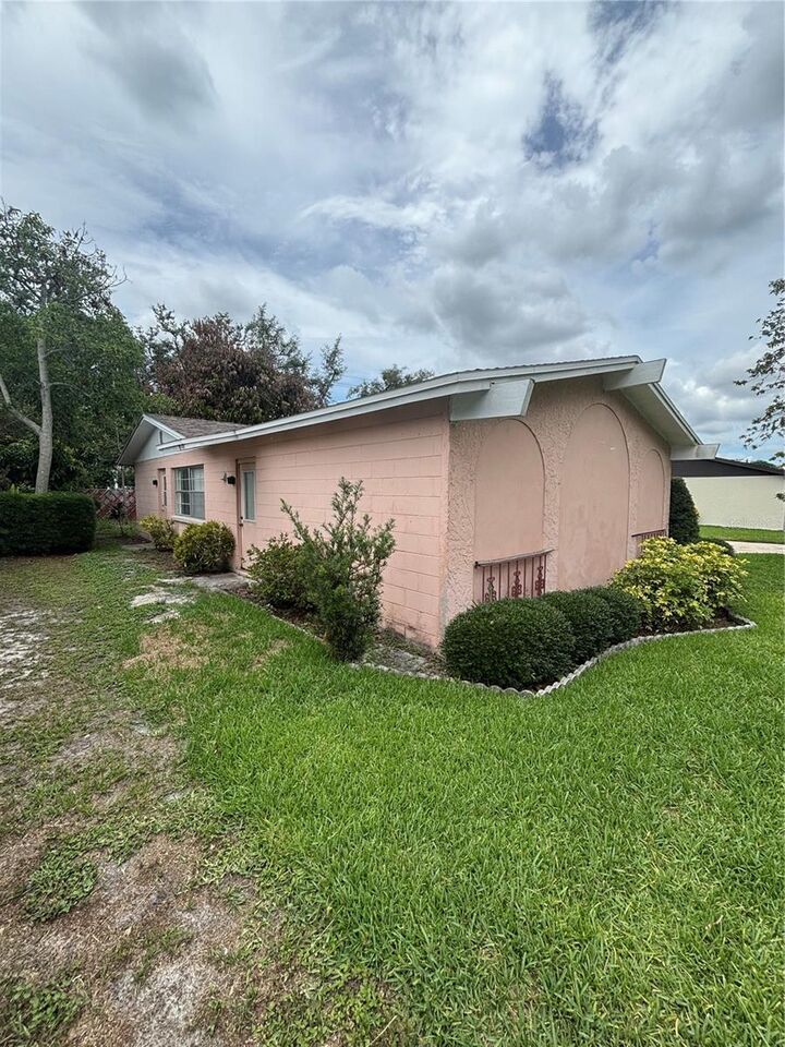 Property Photo:  2709 E 122nd Avenue  FL 33612 