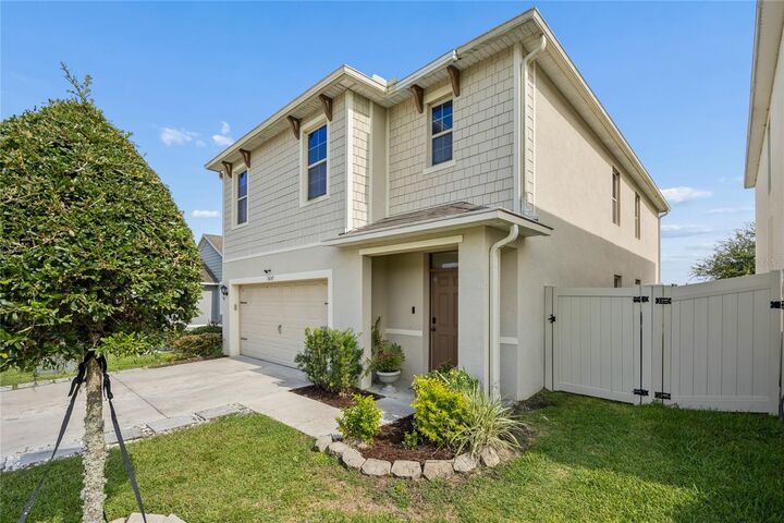 Property Photo:  3057 Timber Hawk Circle  FL 34761 