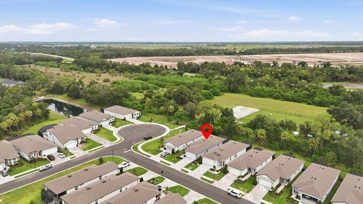 Property Photo: 9410 Shorebird Court FL 34219