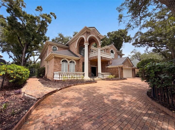 Property Photo:  4407 W Dale Avenue  FL 33609 