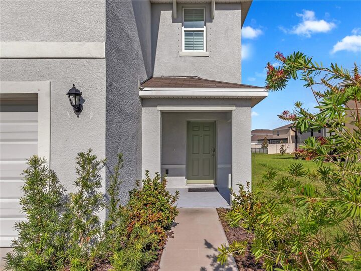 Property Photo:  16638 Mosaic Oar Drive  FL 33598 