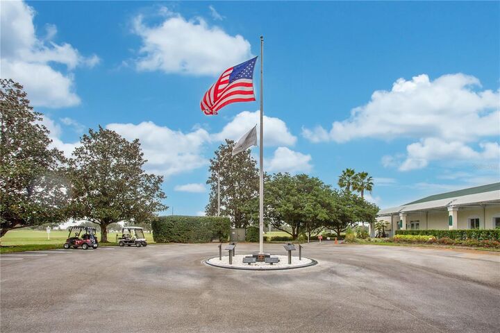 Property Photo: 842 Old Oaks Lane FL 34748