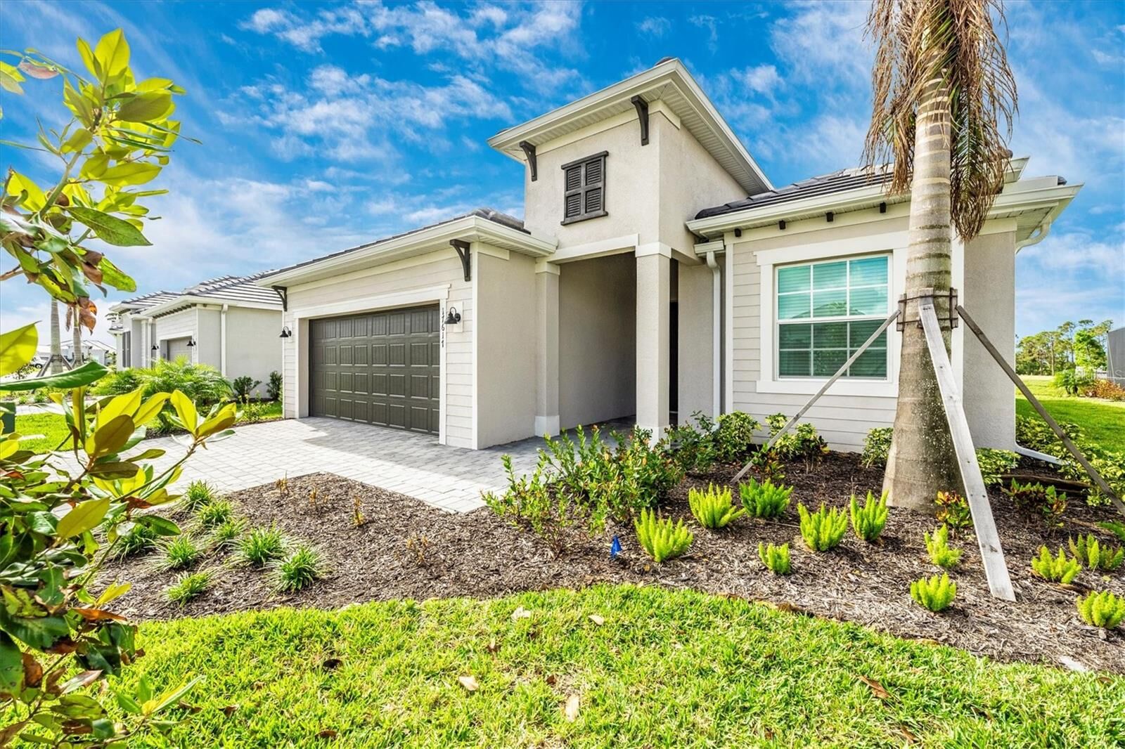 Property Photo:  17617 Santorini Court  FL 34293 