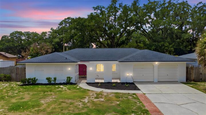 Property Photo:  6785 Tamarind Circle  FL 32819 