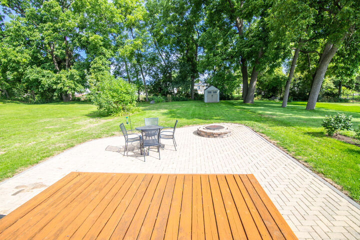 Property Photo: 435 W Polk St WI 53594