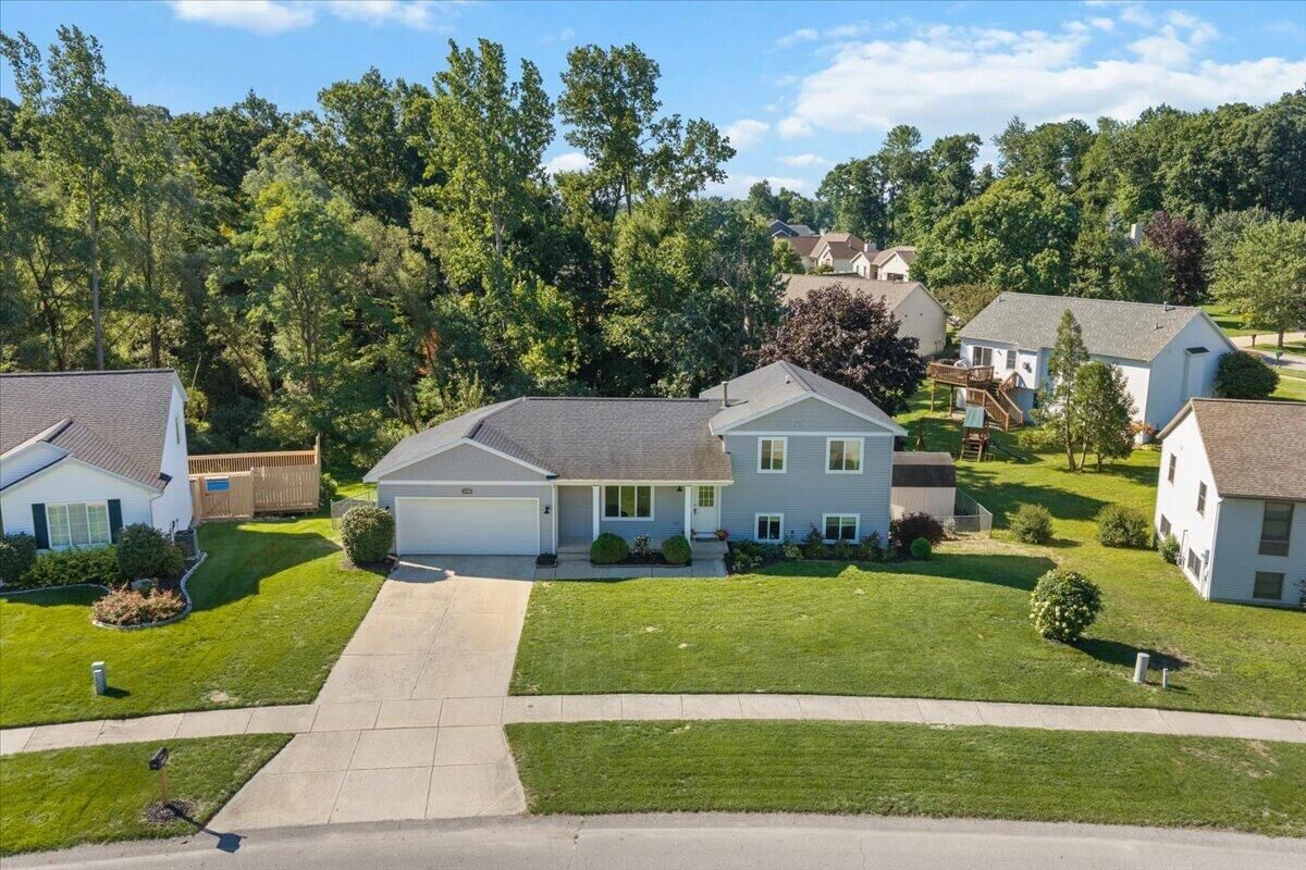 Property Photo:  1338 Scott Creek Drive NE  MI 49306 