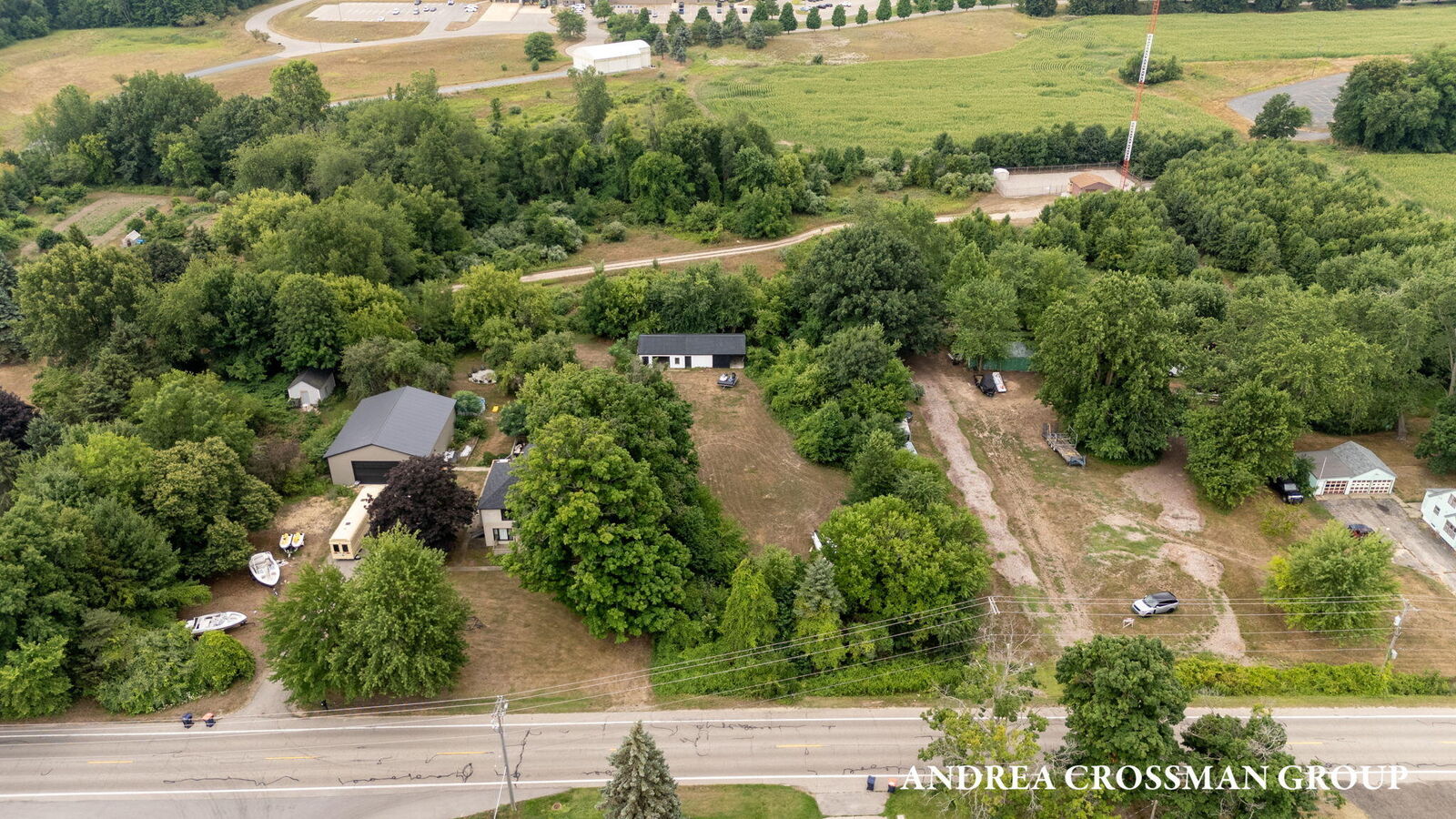 Property Photo: 866 E 24th Street MI 49423