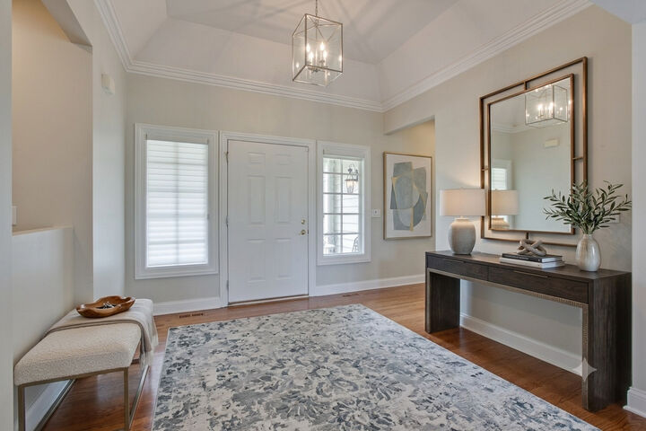 Property Photo:  655 S Buckingham Court  IL 60045 
