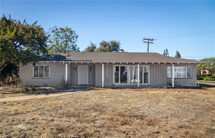 Property Photo:  604 E Mariposa  CA 92373 