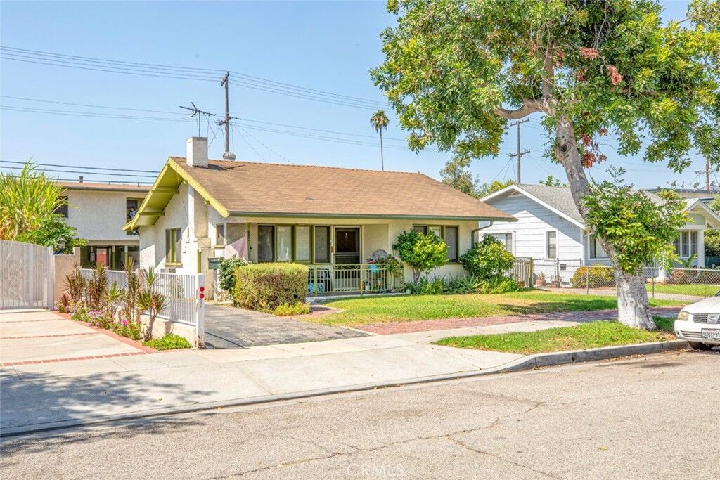Property Photo:  434 W Elk  CA 91204 