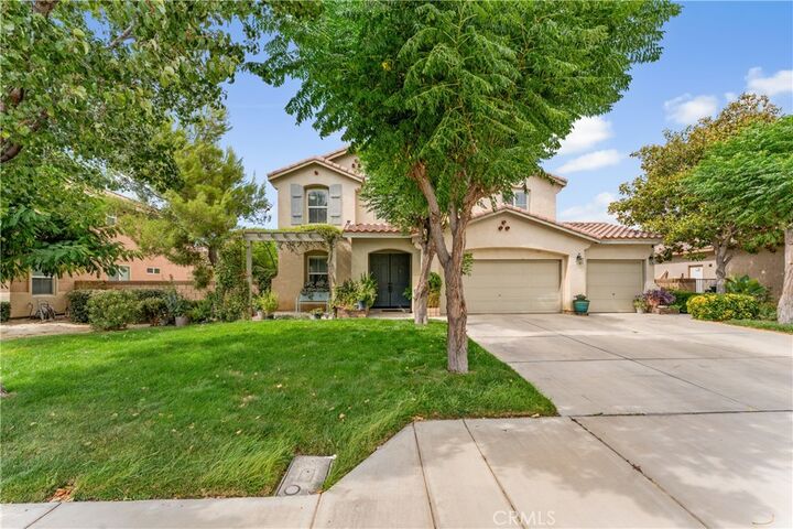 Property Photo: 2821 E Avenue J4 CA 93535