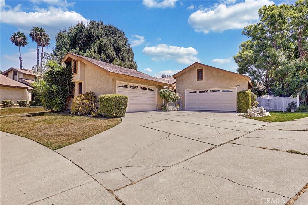 Property Photo:  175 S Woodlawn  CA 92869 