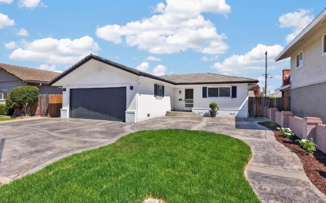Property Photo:  2119 Debbie Lane  CA 95242 