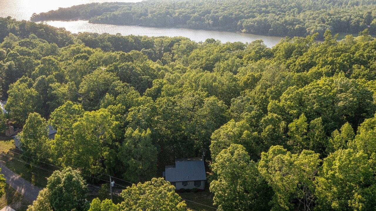 Property Photo: 0 Waterview Rd TN 37058