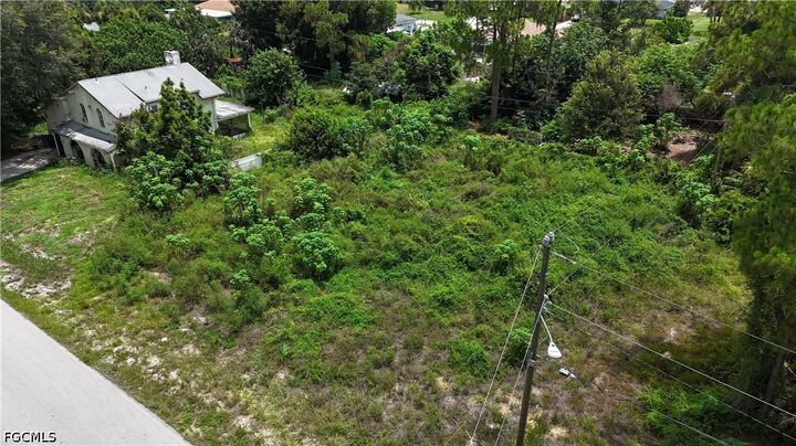 Property Photo:  420 Hamilton Avenue  FL 33972 