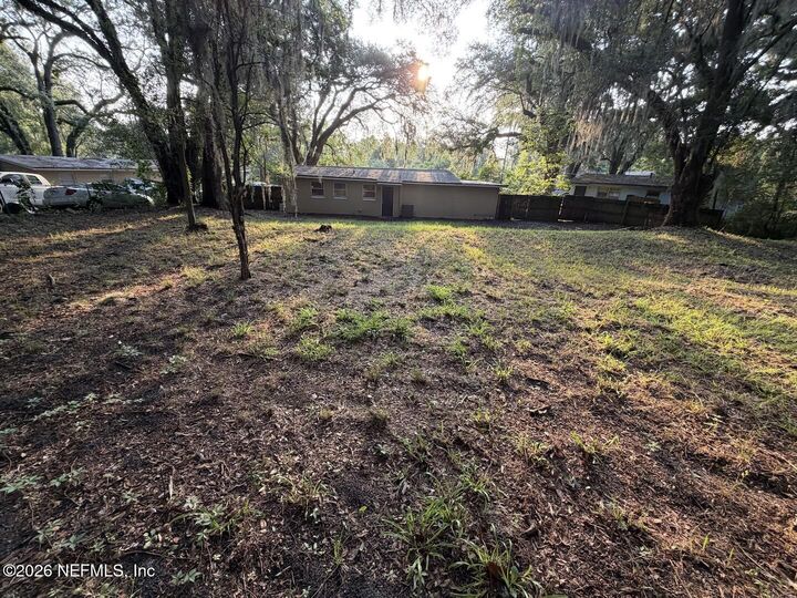 Property Photo: 6880 Tinkerbell Lane FL 32210