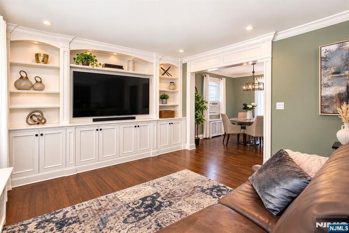 Property Photo: 26 Funston Place NJ 07110