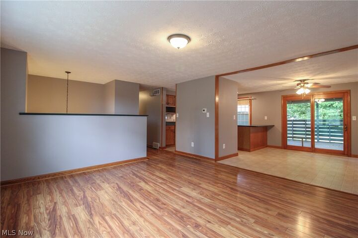 Property Photo: 804 Texas Avenue OH 44437