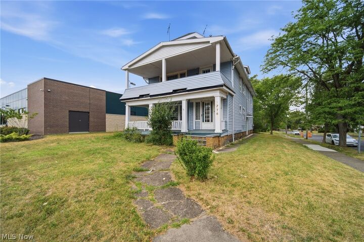 Property Photo: 1776 S Taylor Road OH 44118