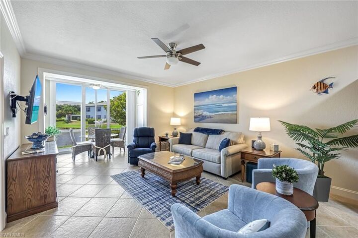 Property Photo:  832 Tanbark Dr 104  FL 34108 