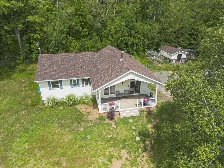 Property Photo: 1040 Vault Road NS B0P 1R0