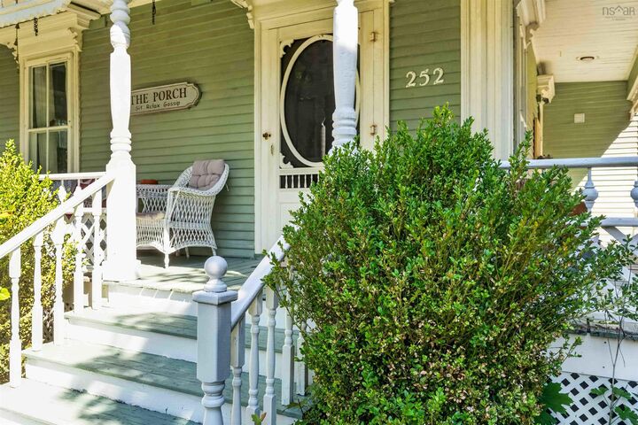 Property Photo: 252 Main Street NS B0P 1E0